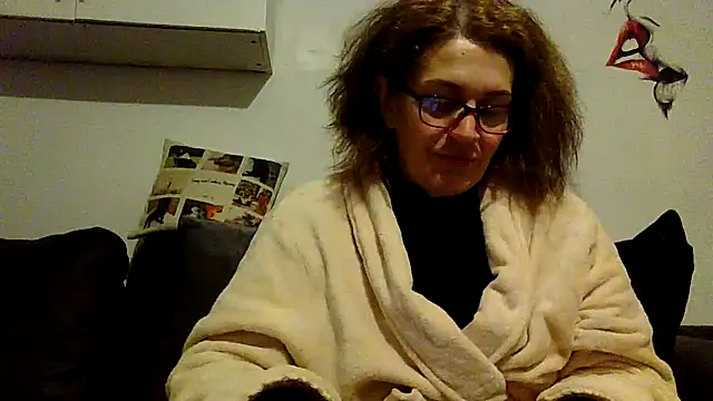 RubyyRosee online show from November 22, 7:00 am