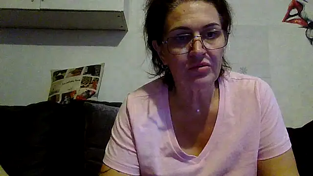 Snapshot of RubyyRosee chatting on October 6, 4:23 pm RubyyRosee online show from October 6, 4:23 pm