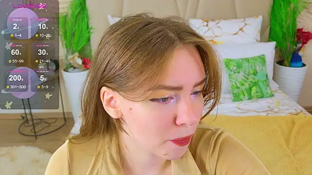 Moon  Bunny online show from September 29, 4:34 pm