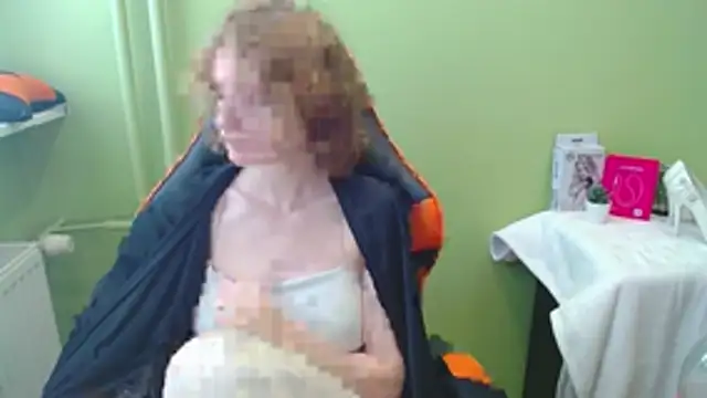 juicyPenny online show from November 21, 7:54 am