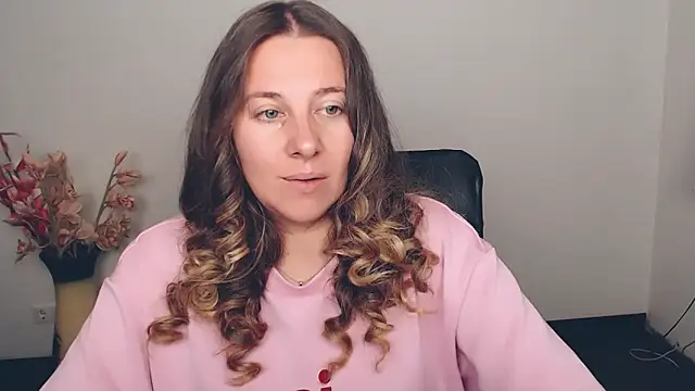 Snapshot of Darklure_ chatting on September 15, 1:14 am Darklure  online show from September 15, 1:14 am