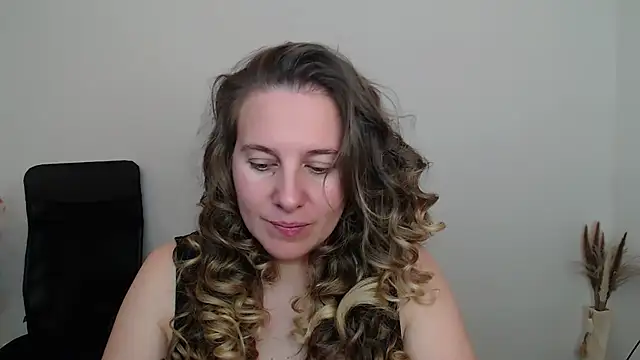 Snapshot of Darklure_ chatting on October 14, 4:09 pm Darklure  online show from October 14, 4:09 pm