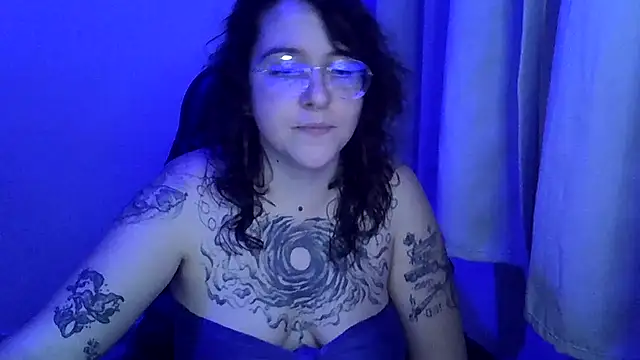 Blue Liz online show from October 11, 8:33 pm