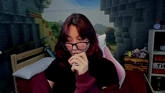 ClaraParks online show from February 3, 6:23 pm