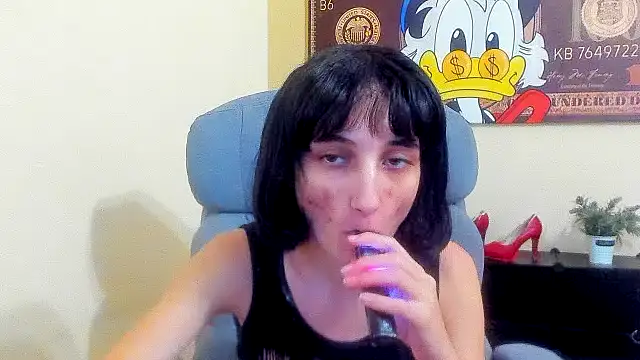 Snapshot of Marri-Stella chatting on October 22, 8:41 am Marri-Stella online show from October 22, 8:41 am