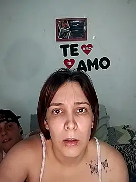 Snapshot of cacaucat chatting on November 1, 10:14 pm cacaucat online show from November 1, 10:14 pm