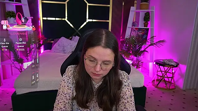 SophieDreamss online show from September 30, 2:01 pm