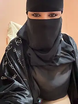  Laiali  online show from November 28, 1:36 pm