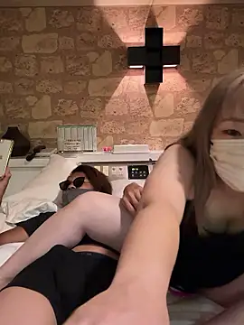 POMUPOMUPURIN2 online show from October 6, 10:54 am