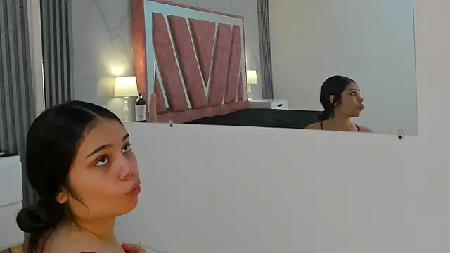 Megan Sweetas online show from October 10, 7:52 pm