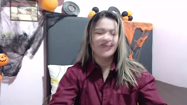 pamela echeverria online show from October 18, 10:51 am