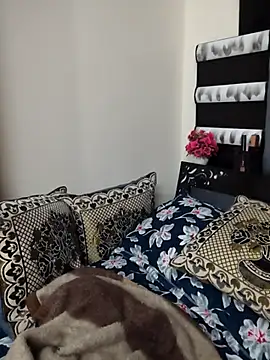 Suhana Darling online show from February 28, 9:36 pm