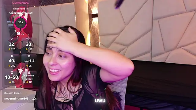 sophiaa 7 online show from October 10, 11:26 am