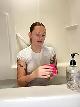 kelsred12 online show from December 4, 4:26 am