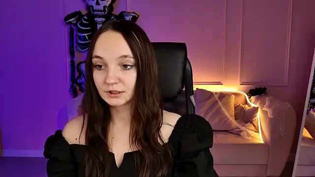 ameliaglamour online show from October 24, 10:55 am