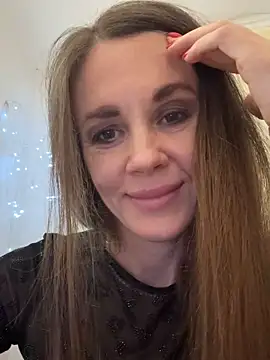 LucieMack online show from November 21, 9:28 pm