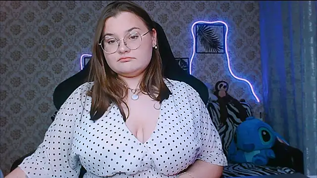 InLoveWithLife26 online show from September 11, 7:58 pm