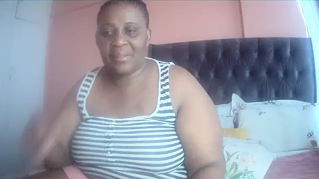 HUGEASSXXXXX online show from February 25, 5:28 am