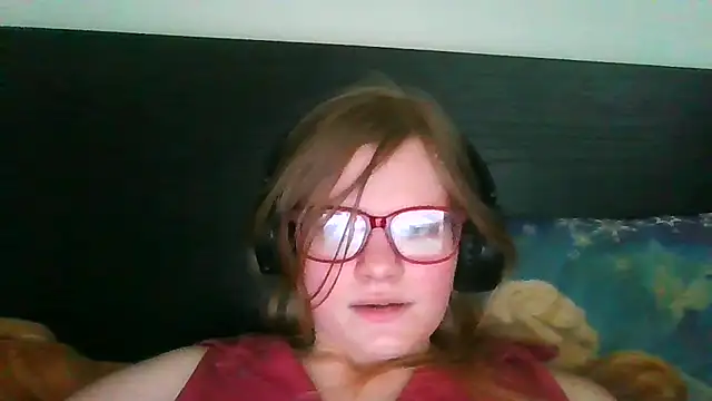 Moonolighta online show from September 30, 12:33 pm