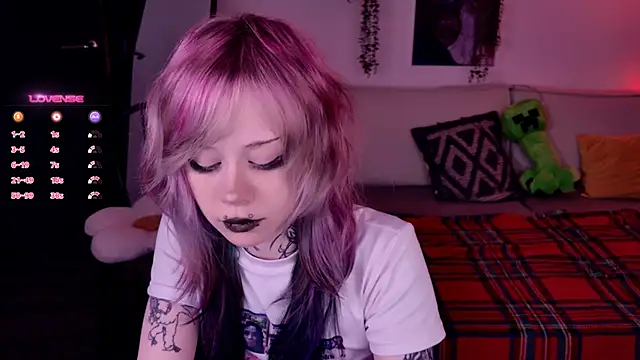 Lollyshy online show from November 9, 11:39 am