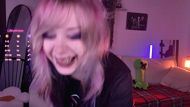 Lollyshy online show from November 30, 10:41 am