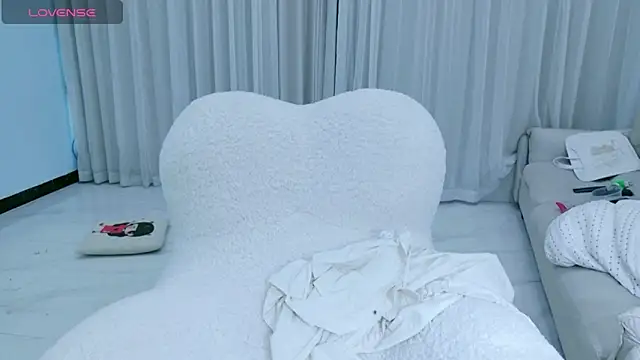 rainybb online show from October 19, 9:44 am