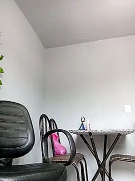 indiazinhabella27 online show from November 23, 7:48 pm