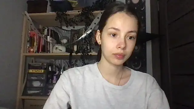 Yuna5343 online show from February 24, 11:25 pm