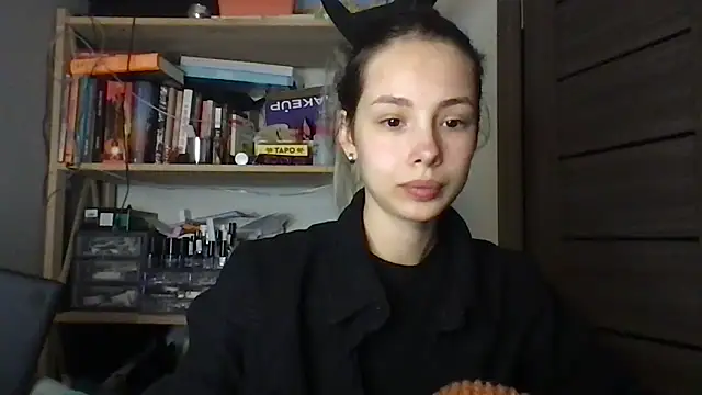 Yuna5343 online show from December 1, 10:12 pm