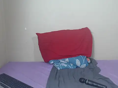  SweetLips  online show from February 24, 6:50 pm