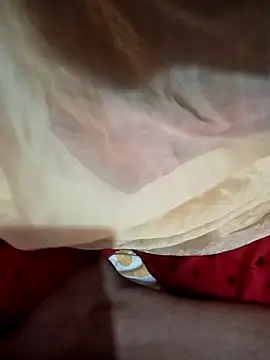 kaviyaponnu0987 online show from December 14, 8:14 pm