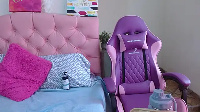 Emma-Flowers online show from October 8, 7:18 pm