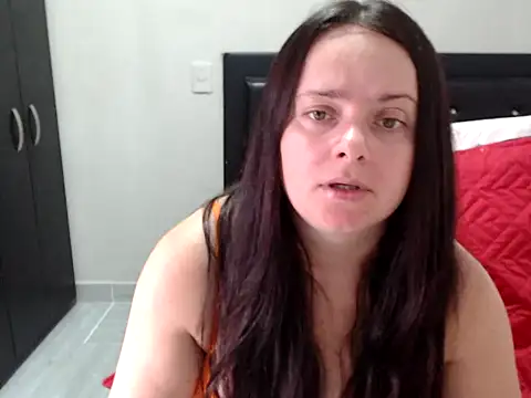 BrianaBarbes online show from November 18, 6:20 pm