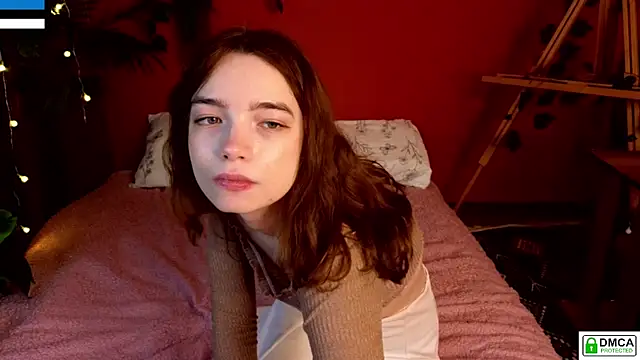 Evi Brook online show from December 4, 5:35 pm