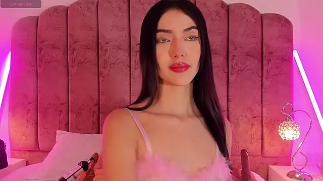 ValeskaZuev1 online show from October 12, 7:16 pm