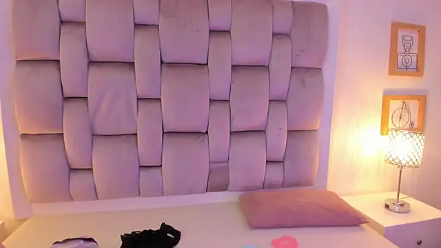 Dannika07 online show from November 6, 3:34 am