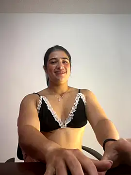 alice shyness online show from November 9, 4:30 am