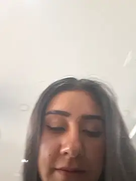 CAROLINE  07 online show from March 2, 1:40 pm