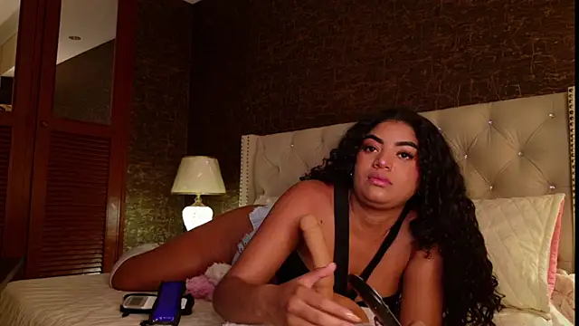 Carly Monroe  online show from December 15, 9:58 am