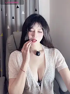 annacc999 online show from September 19, 4:39 pm