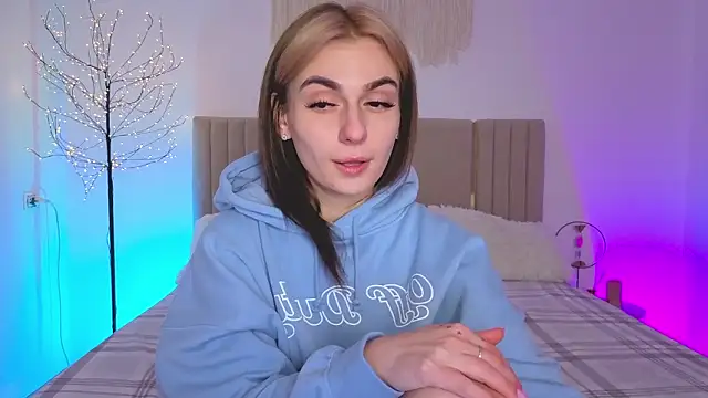 Little mia   online show from February 28, 11:15 pm