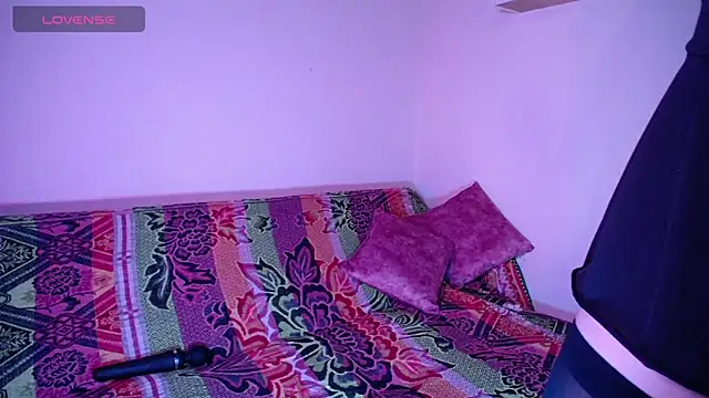 dark  nymph online show from November 3, 2:21 pm