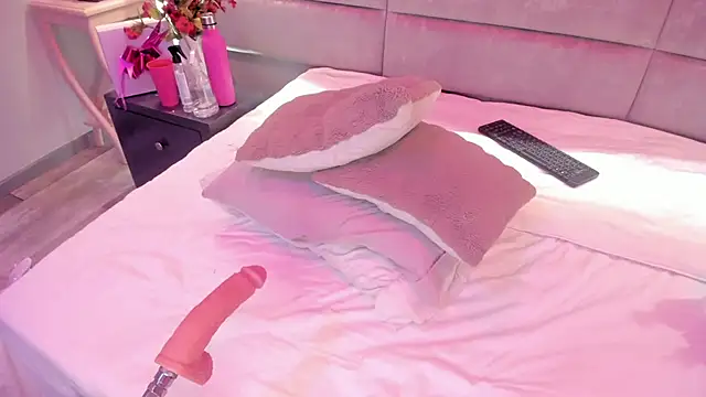 SophiieEvanss online show from October 29, 4:39 am