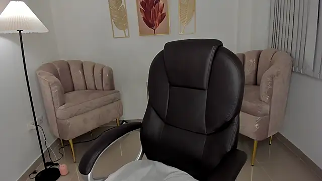 Saskia litt online show from October 21, 4:38 am