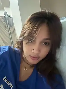 Snapshot of LanySylvia chatting on October 22, 4:01 pm LanySylvia online show from October 22, 4:01 pm