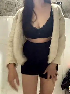 Quynh-Kun online show from October 12, 10:06 am