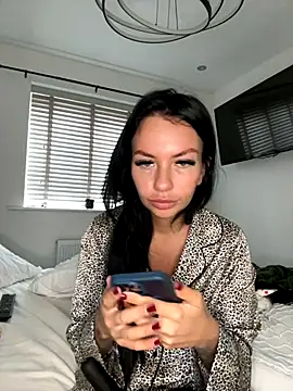 BELLABLACKXUK online show from November 8, 12:43 pm