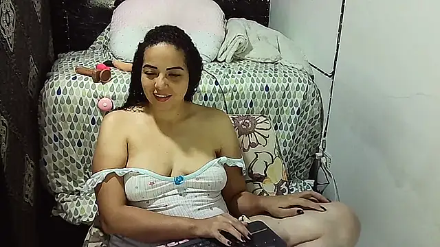 Snapshot of _naughty_milf chatting on October 9, 9:24 am  naughty milf online show from October 9, 9:24 am