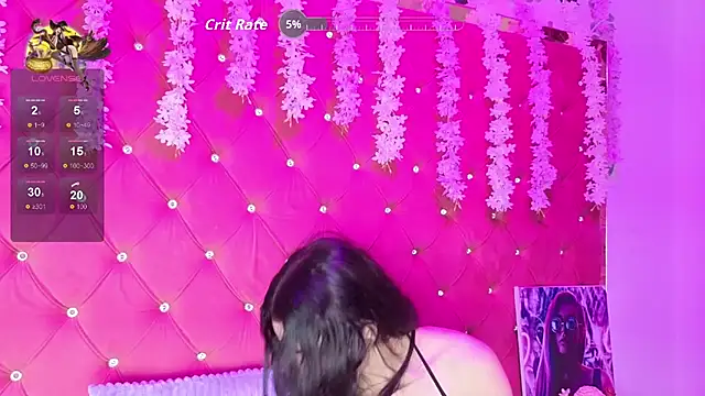 Nanis James online show from September 17, 7:06 am