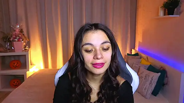 Leila Hefner online show from November 25, 3:20 am